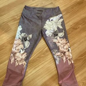 Calia by Carrie Underwood leggings size Medium